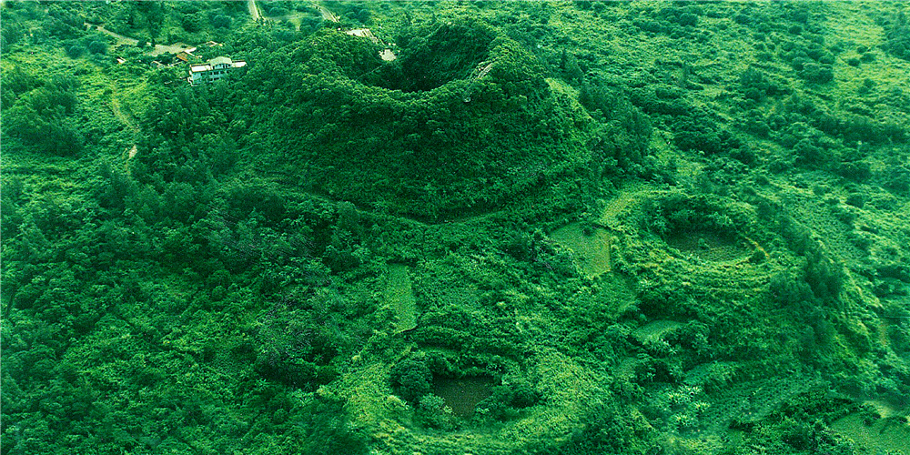 1513829646413060487.jpg 风炉岭火口 (11)_副本1000.jpg