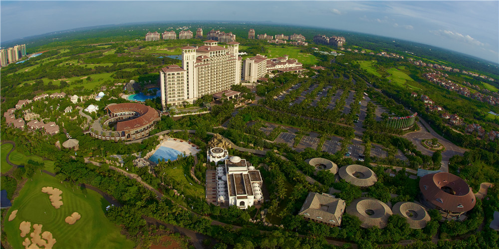 1526870504395063481.jpg 海口观澜湖航拍_副本.jpg